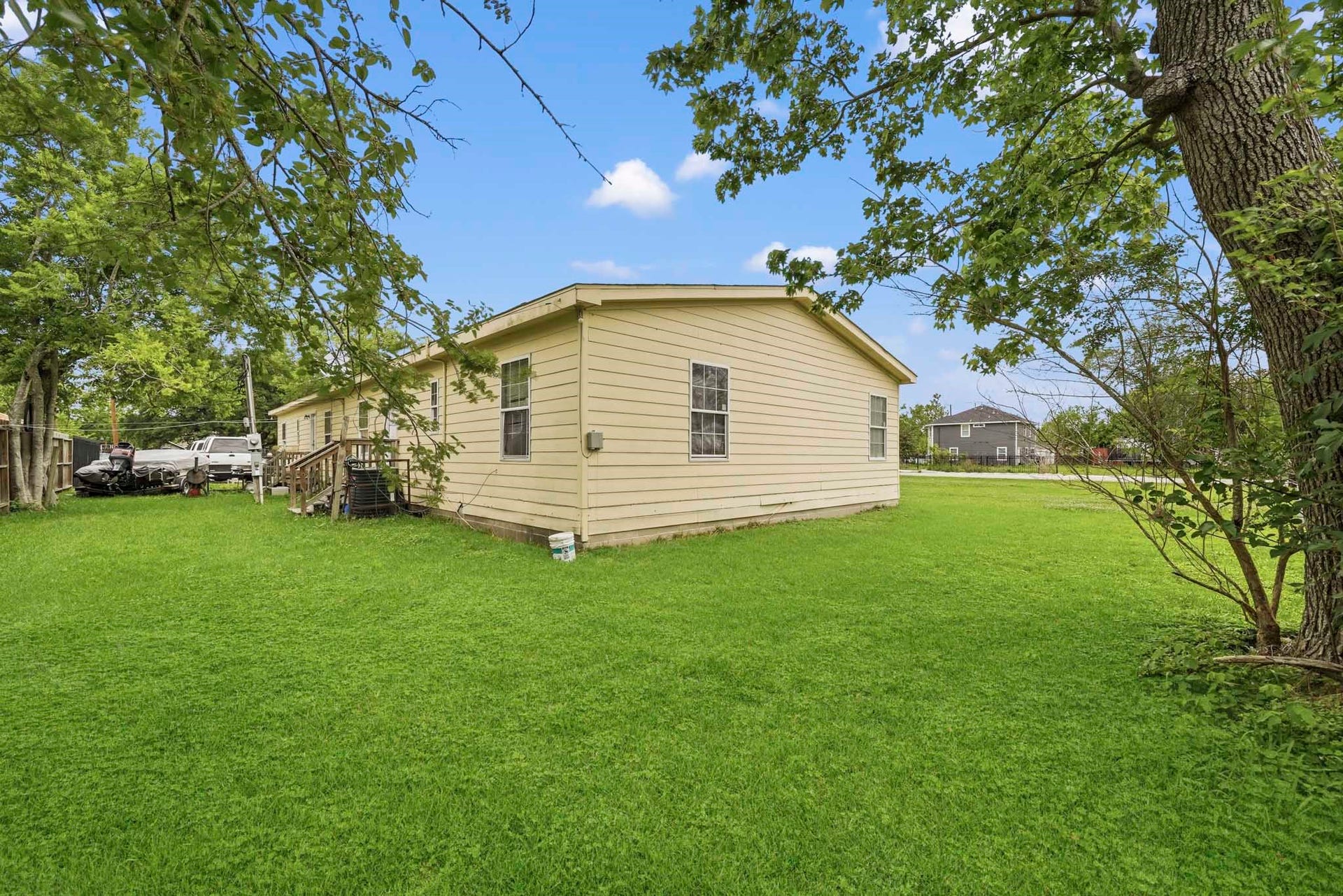7446 Weyburn Street, Houston, TX 77028