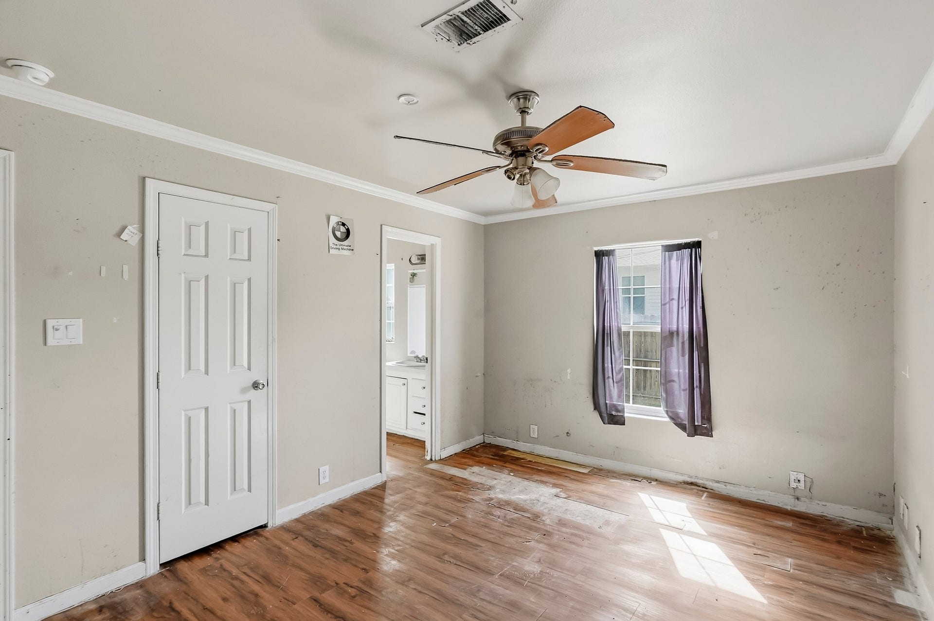7446 Weyburn Street, Houston, TX 77028