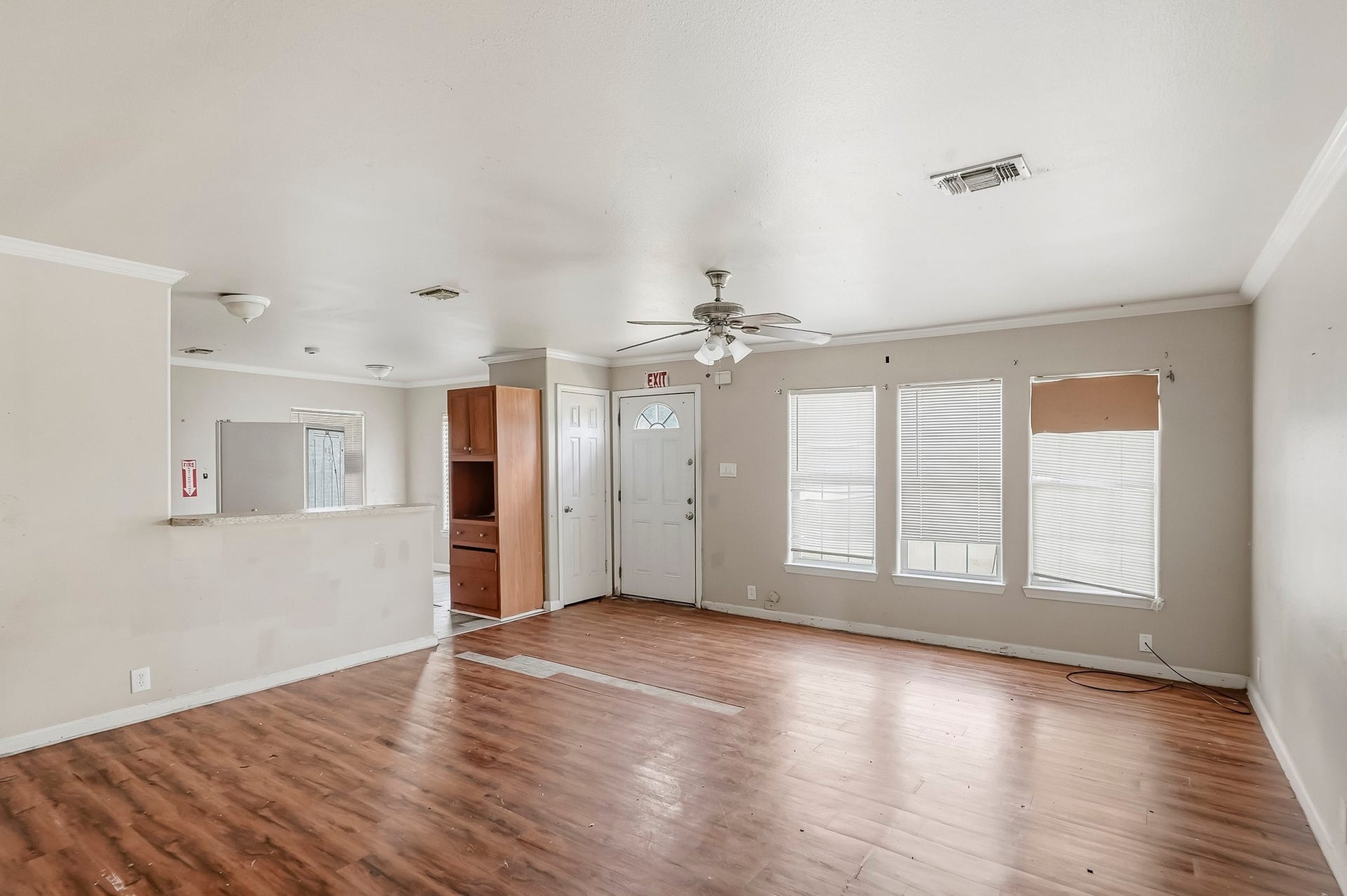 7446 Weyburn Street, Houston, TX 77028