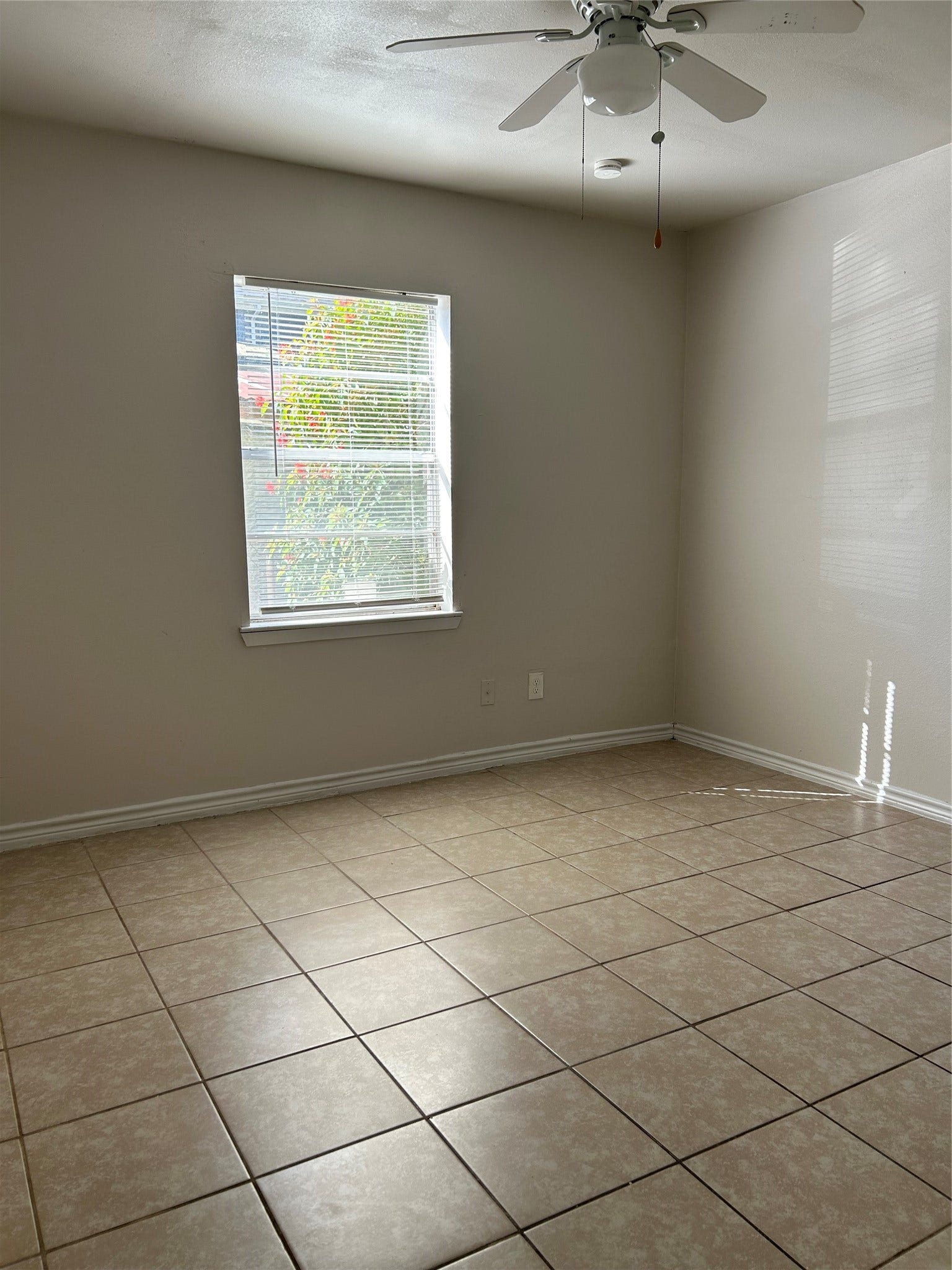 708 Zoe Street, Houston, TX 77020 Bedroom 2