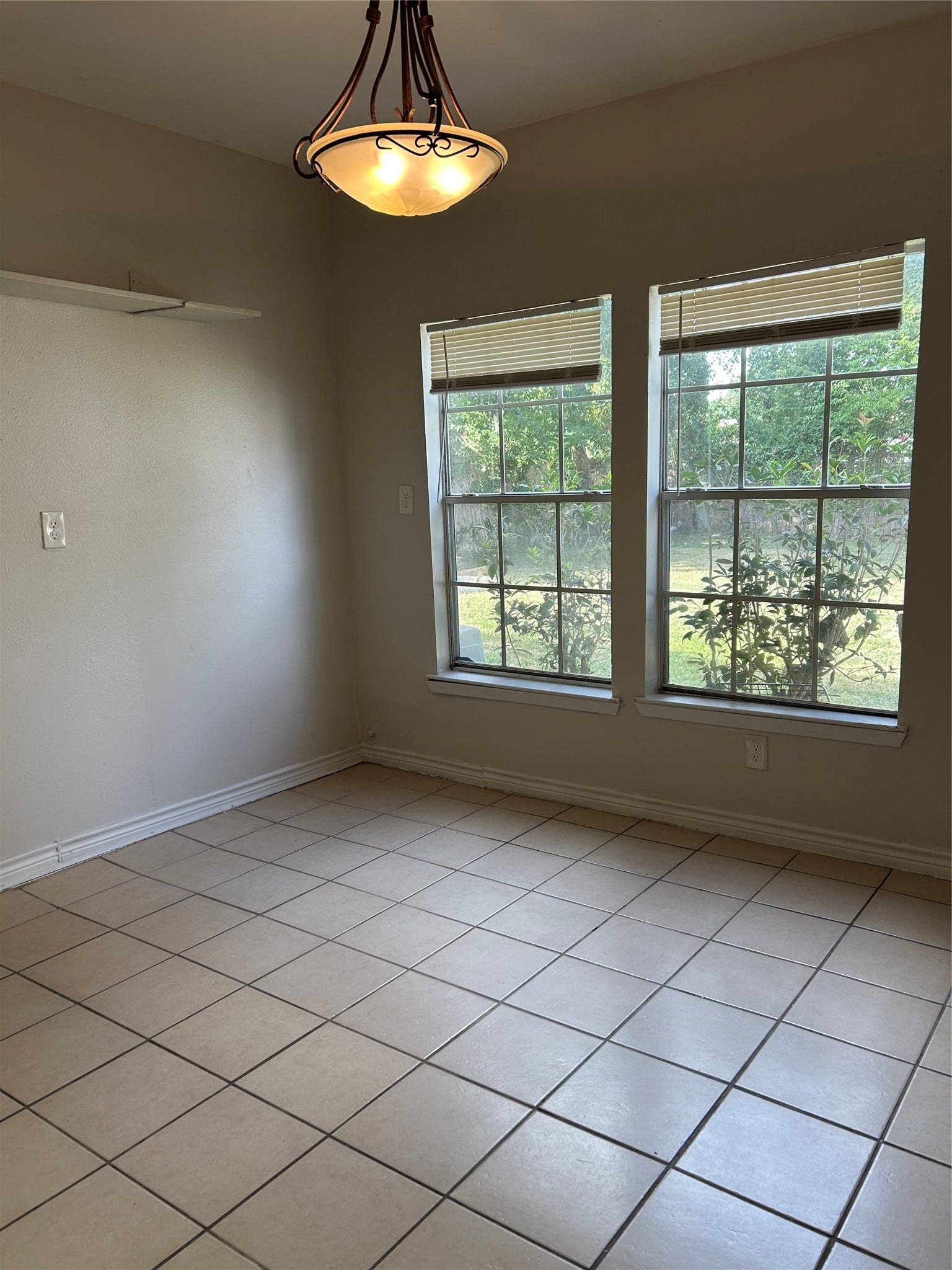 708 Zoe Street, Houston, TX 77020 Dining Room