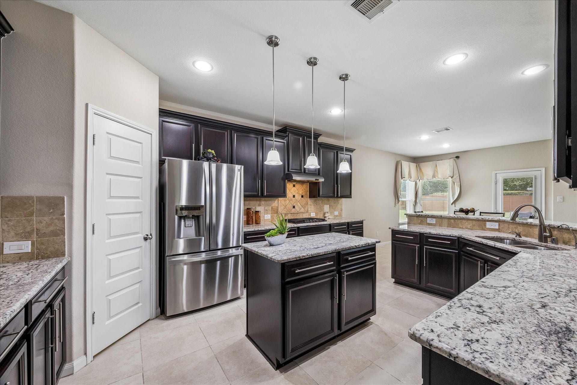 2207 Hannah Creek Court, Pearland, TX 77089 2207 Hannah Creek Court, Pearland, TX 77089