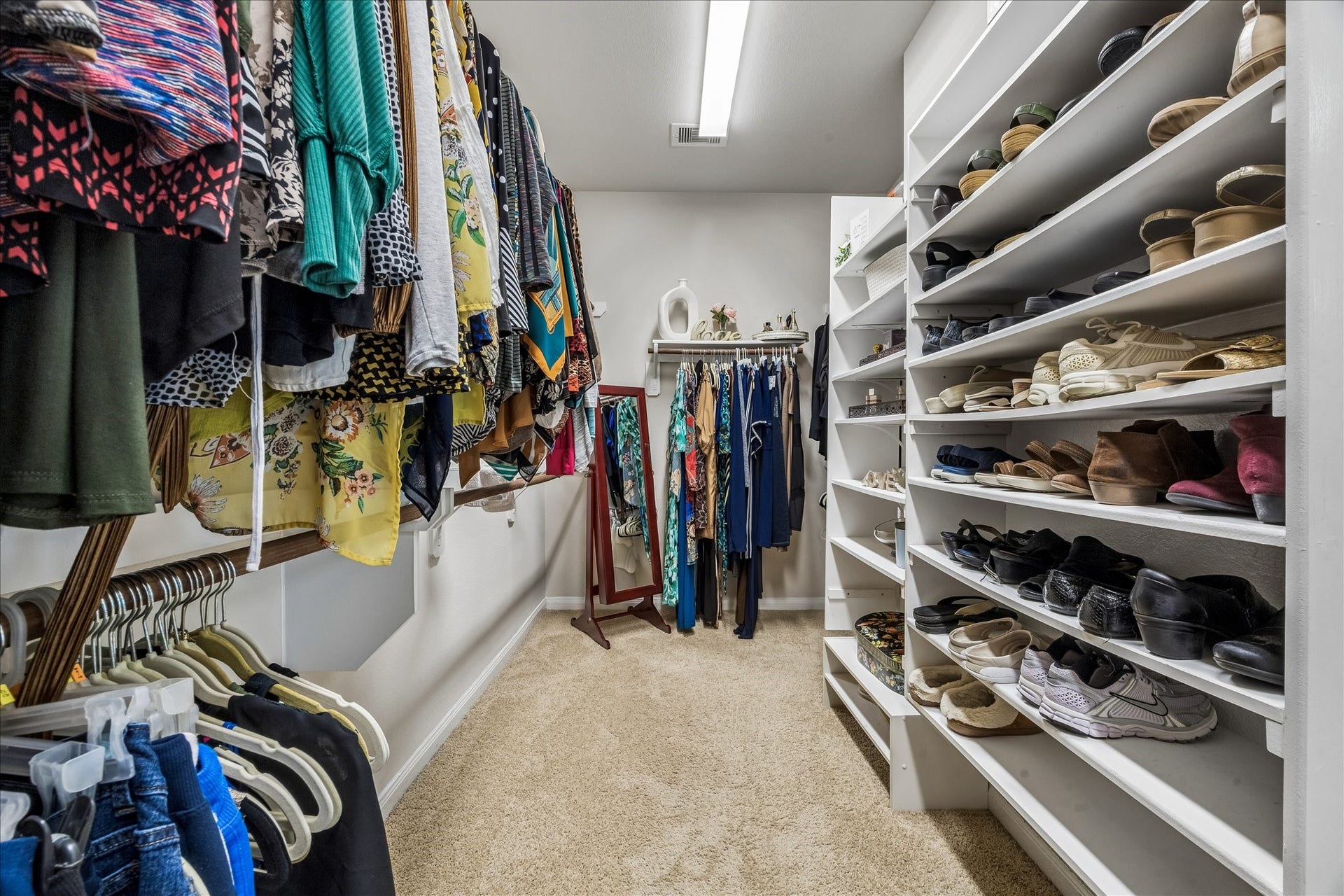 2207 Hannah Creek Court, Pearland, TX 77089 2207 Hannah Creek Court, Pearland, TX 77089