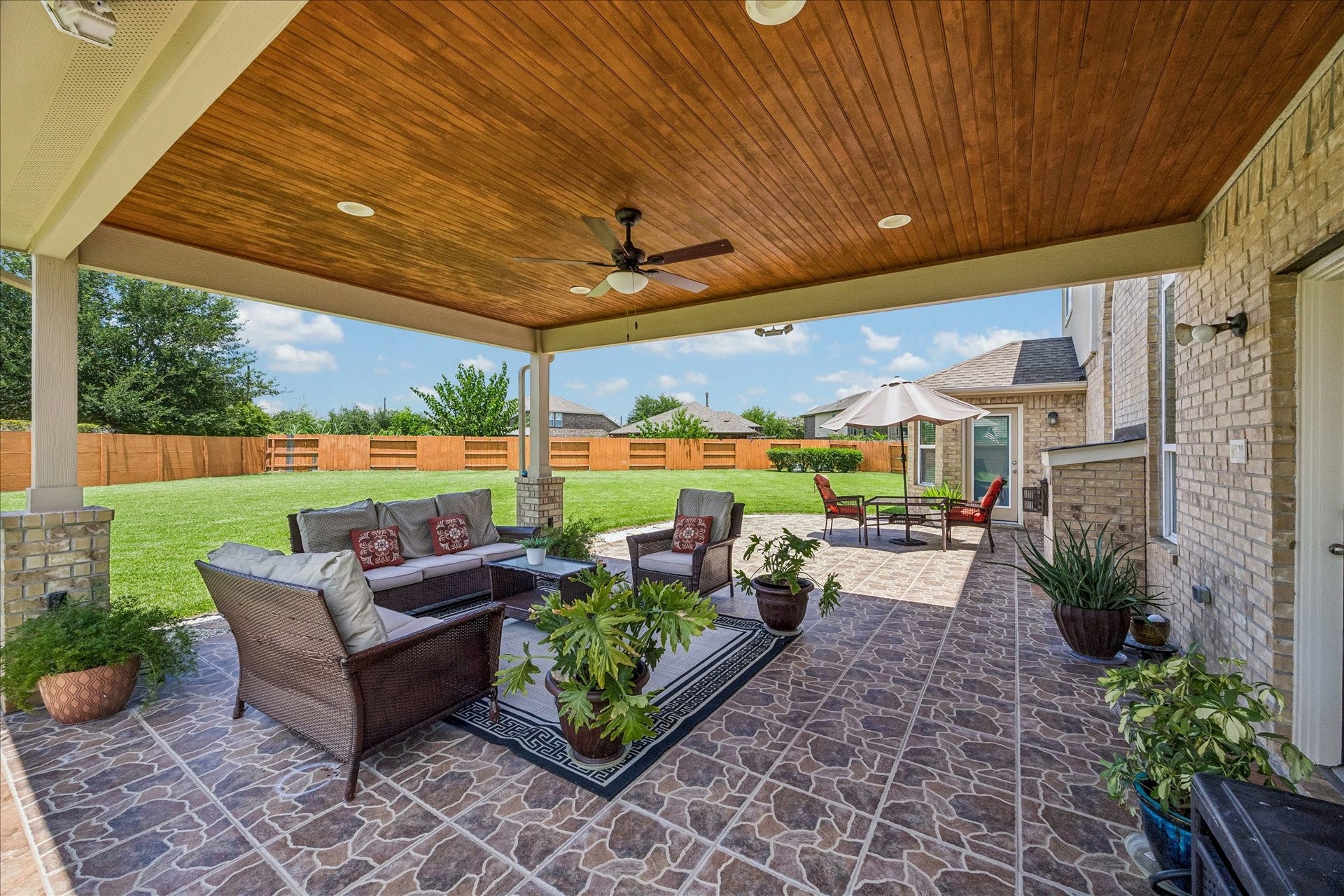 2207 Hannah Creek Court, Pearland, TX 77089 2207 Hannah Creek Court, Pearland, TX 77089