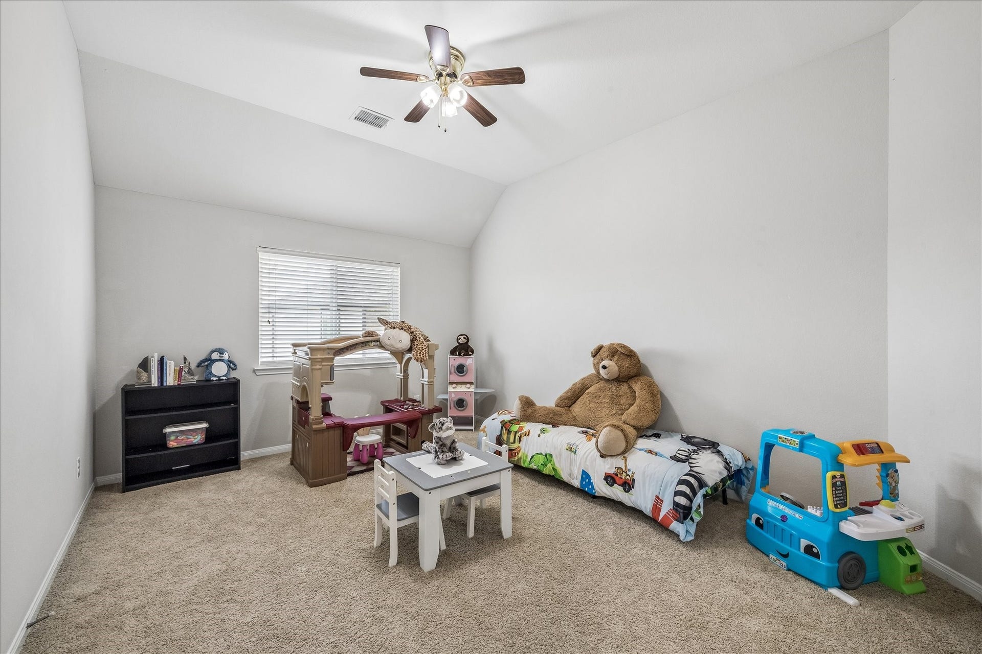 2207 Hannah Creek Court, Pearland, TX 77089 2207 Hannah Creek Court, Pearland, TX 77089