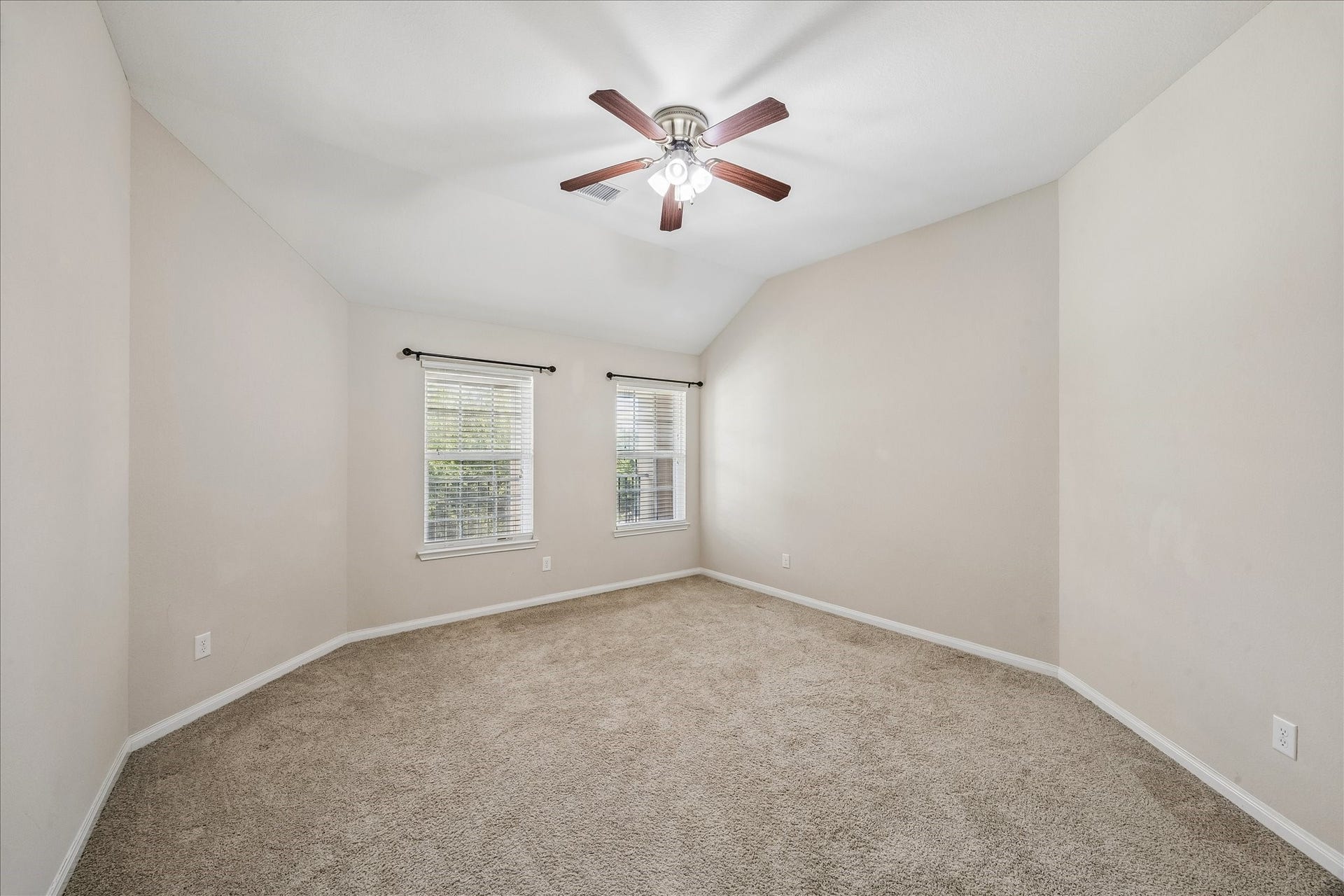 2207 Hannah Creek Court, Pearland, TX 77089 2207 Hannah Creek Court, Pearland, TX 77089