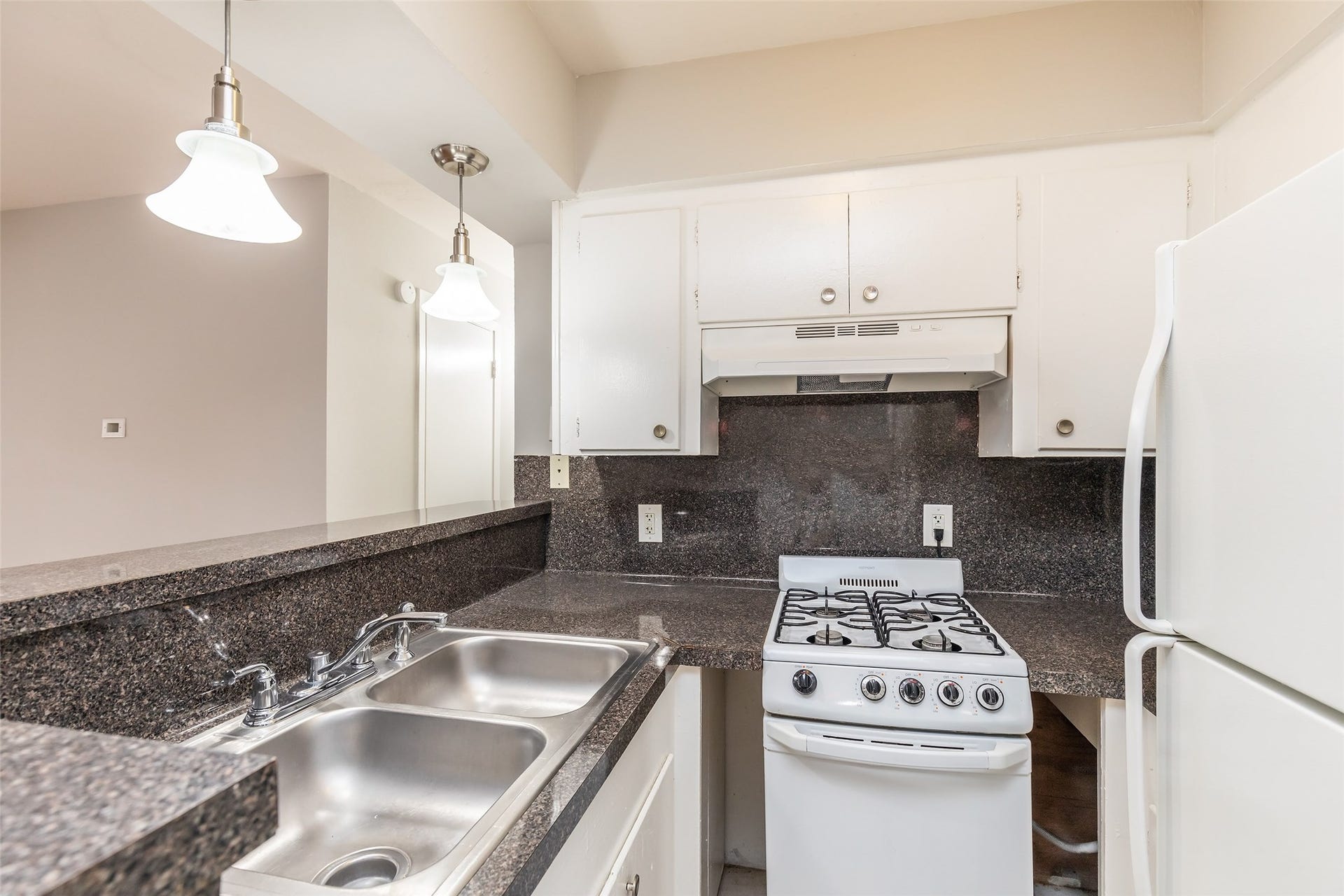 425 Emerson Street, #4, Houston, TX 77006