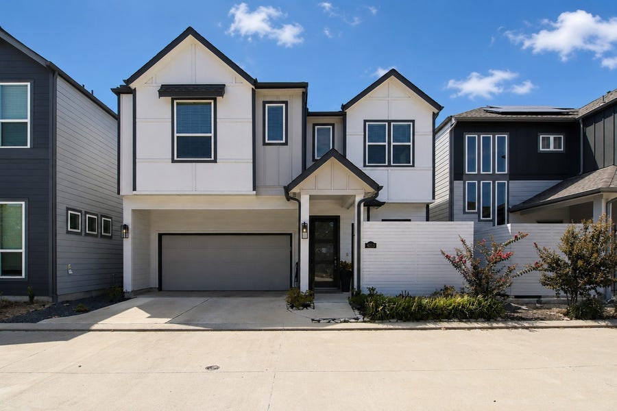 Property photo for 4215 Weathered Oak Drive, Houston, TX