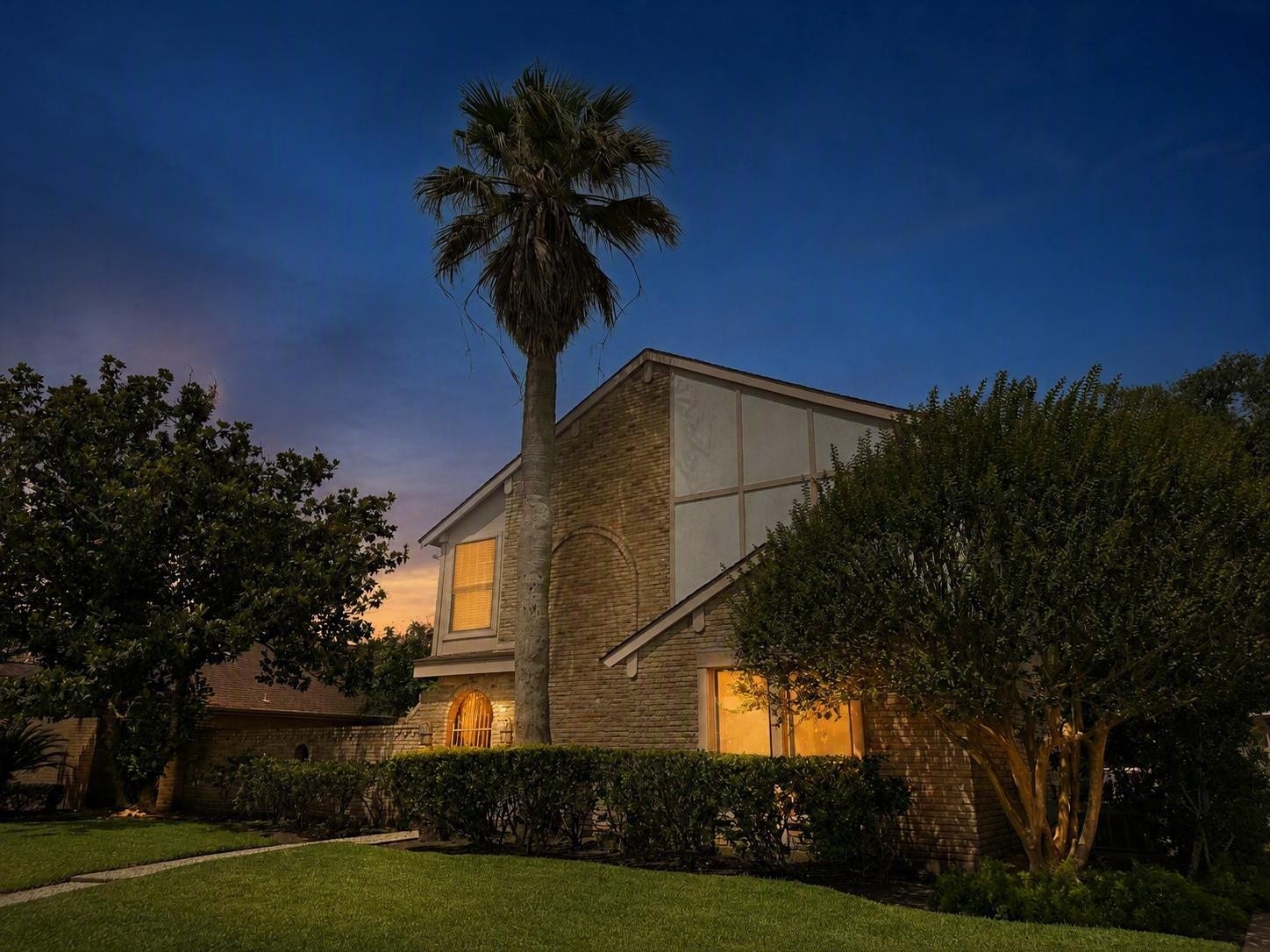 3402 Boca Raton Drive, Missouri City, TX 77459 AI created evening shot Photo digitally enhanced