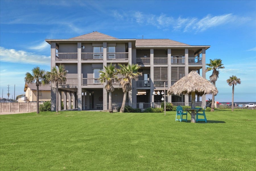Property photo for 1 Blue Heron Cir Drive, Jamaica Beach, TX