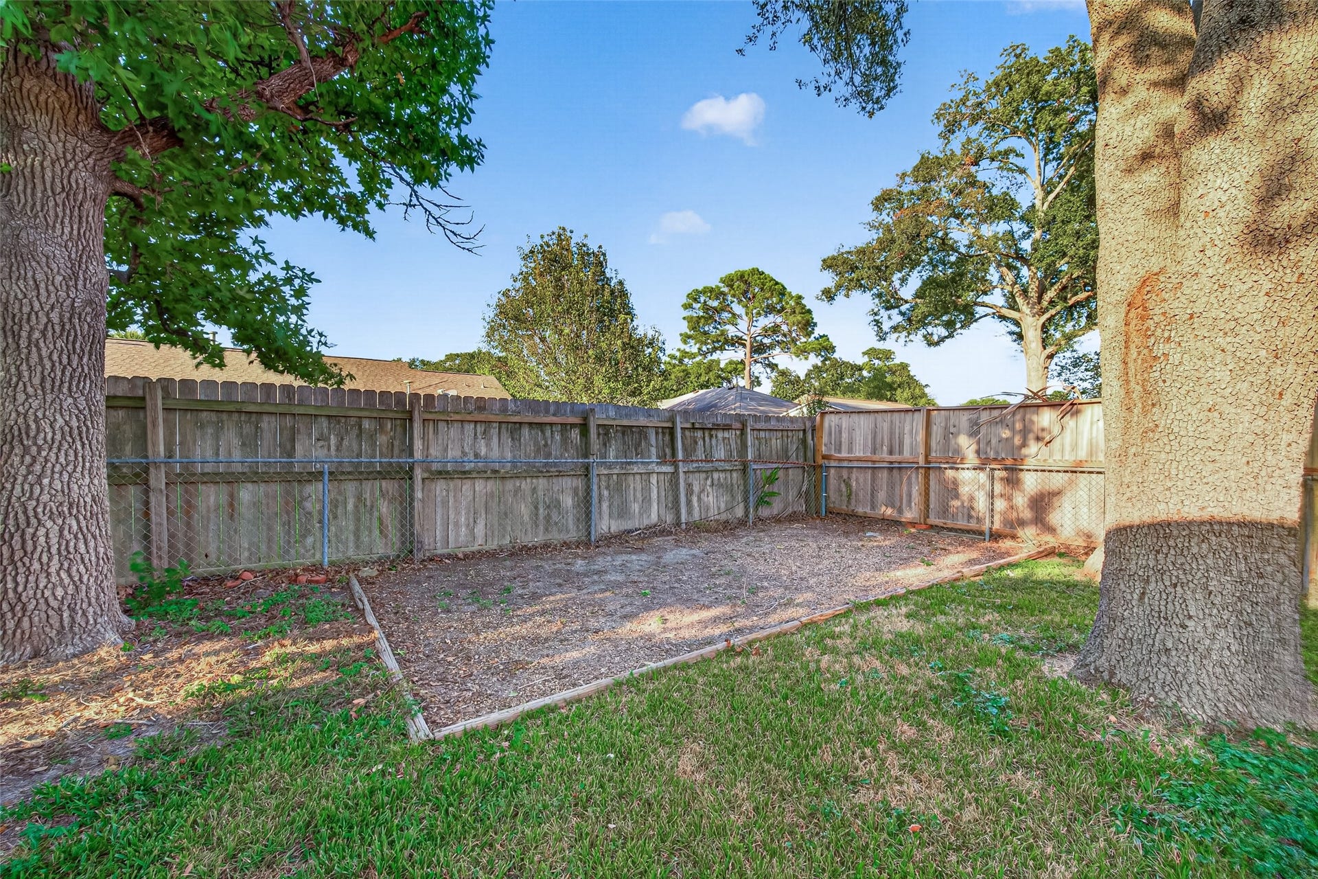 7602 Salge Drive, Houston, TX 77040 7602 Salge Drive, Houston, TX 77040