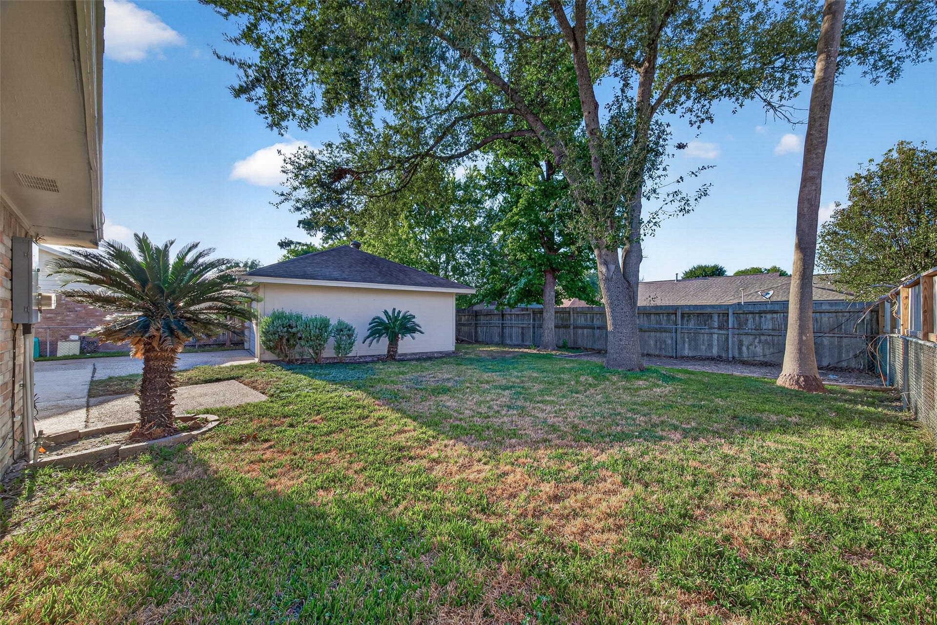 7602 Salge Drive, Houston, TX 77040 7602 Salge Drive, Houston, TX 77040