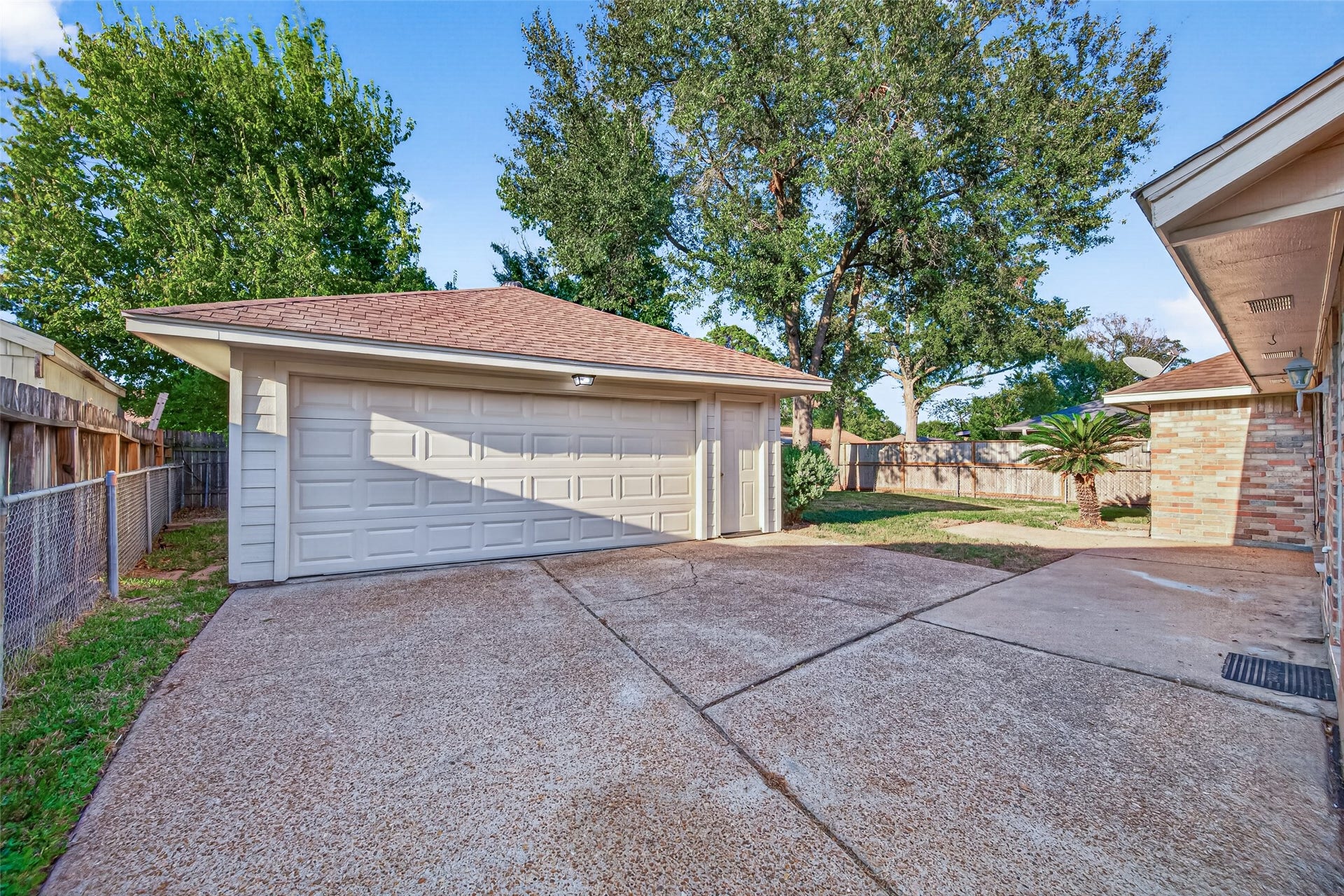 7602 Salge Drive, Houston, TX 77040 7602 Salge Drive, Houston, TX 77040