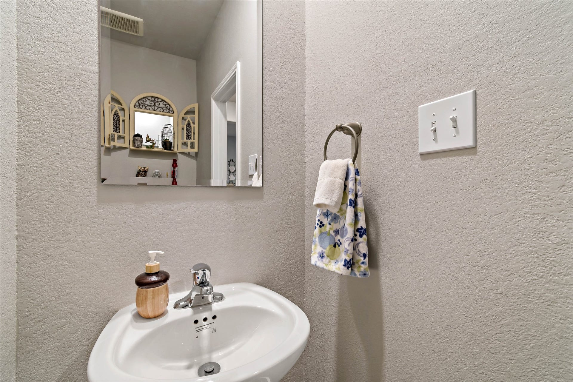 Powder room