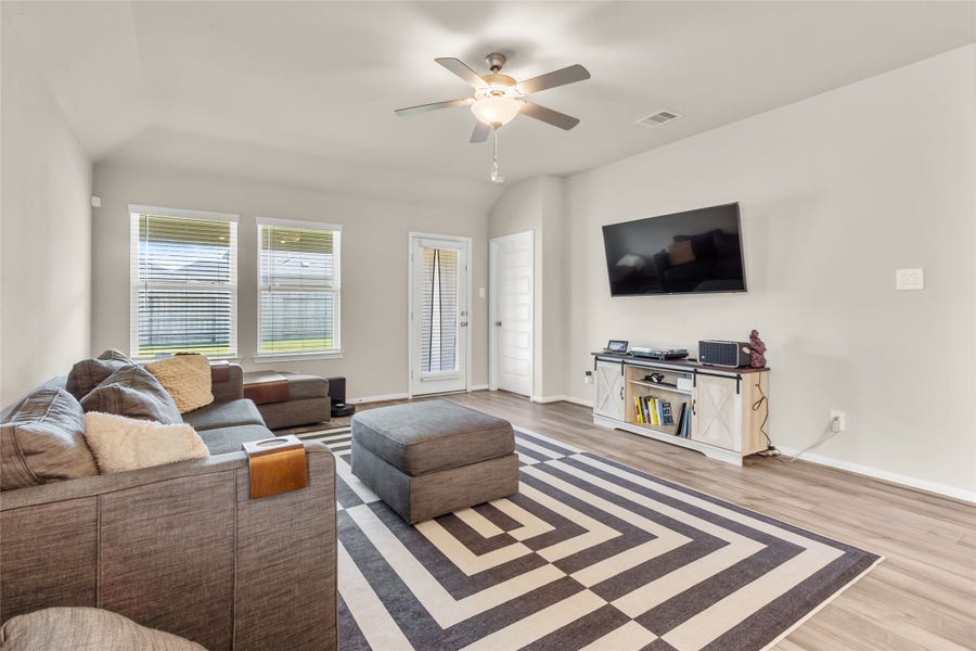 Property photo for 10835 Cliffs View Drive, Iowa Colony, TX