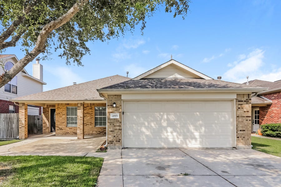 Property photo for 4815 Chase More Drive, Bacliff, TX