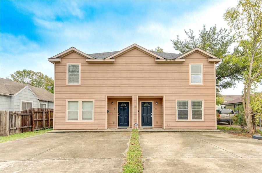 Property photo for 605 Center Street, #B, Pasadena, TX