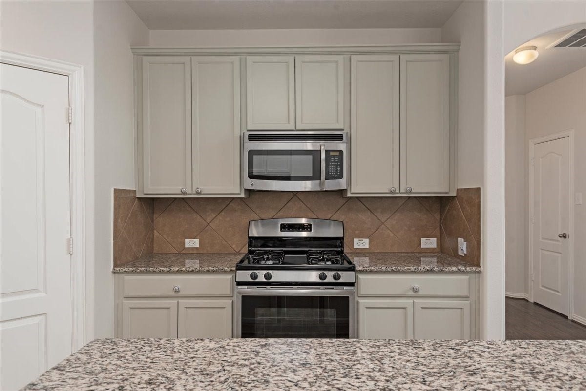 16123 Laura Beth Drive, Hockley, TX 77447 16123 Laura Beth Drive, Hockley, TX 77447