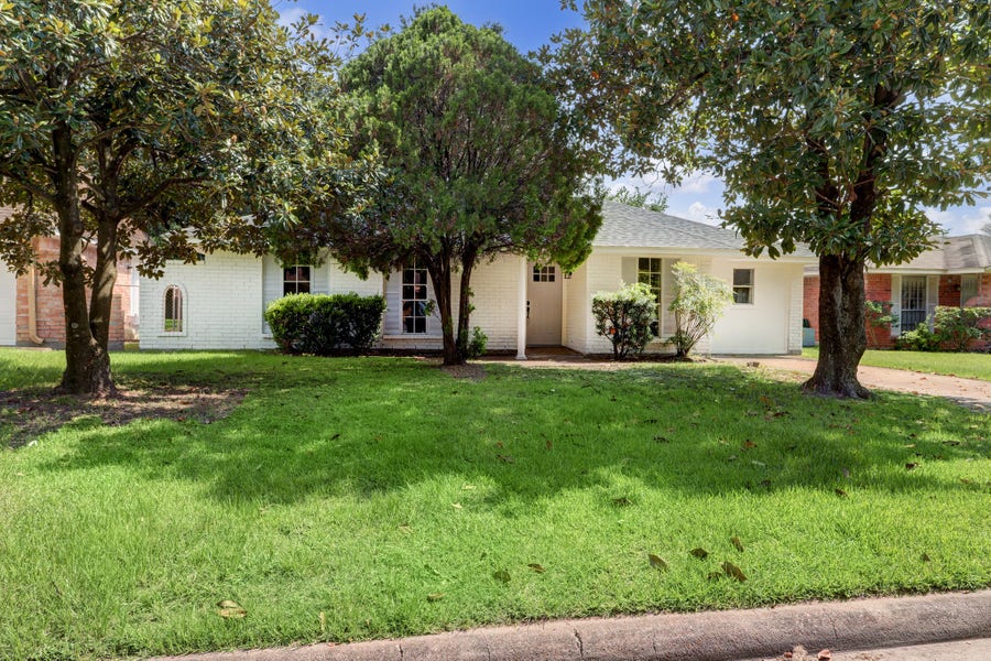 Property photo for 4411 Oak Shadows Drive, Houston, TX