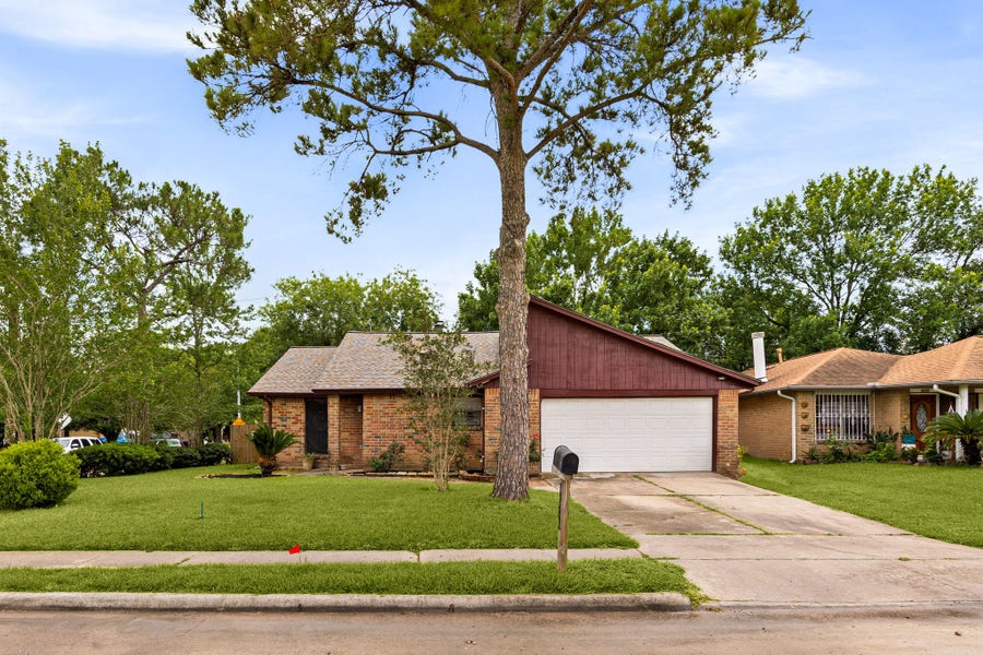 Property photo for 9534 Fuqua Street, Houston, TX