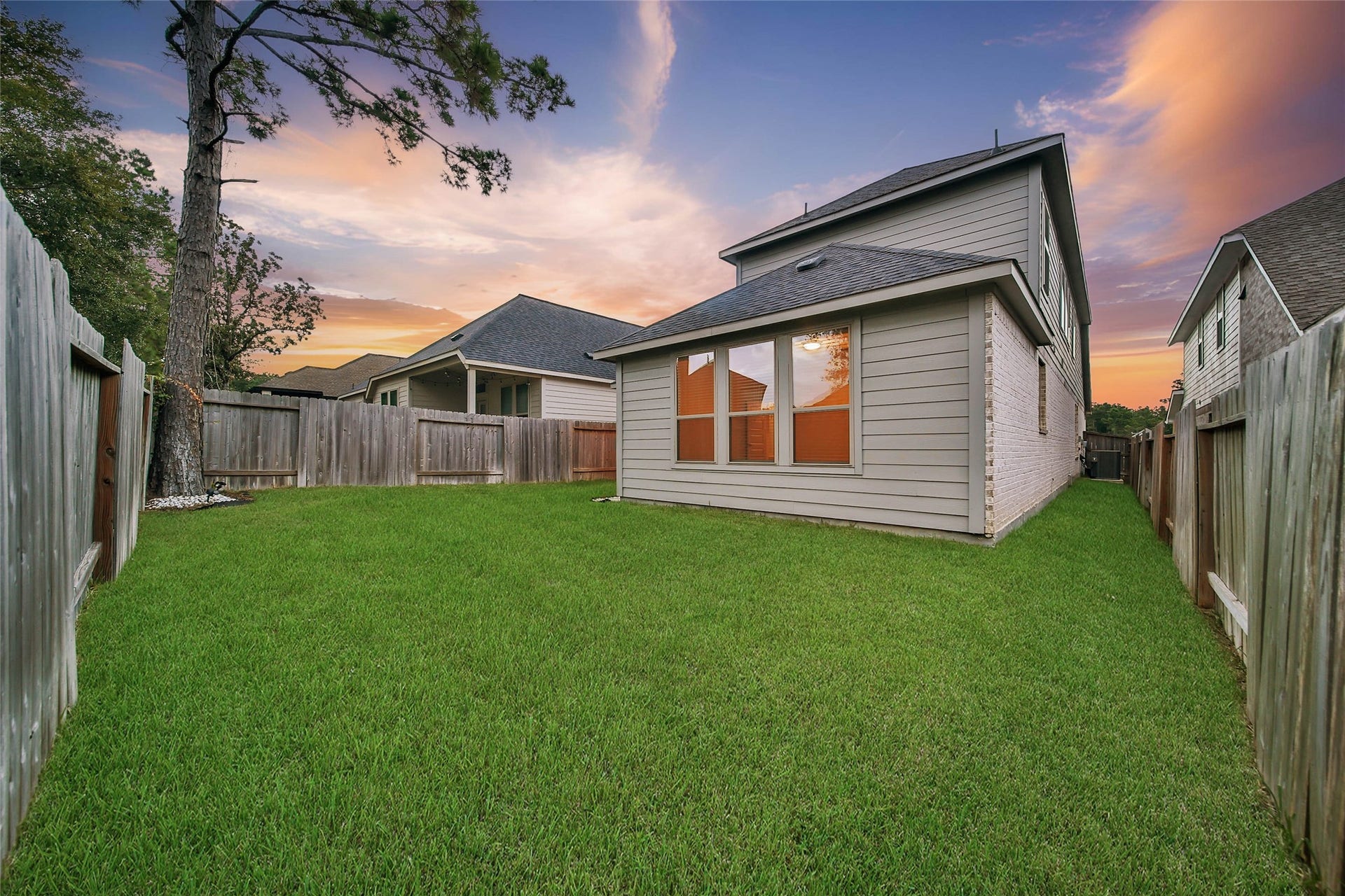 317 Rise Lane, Montgomery, TX 77316 317 Rise Lane, Montgomery, TX 77316