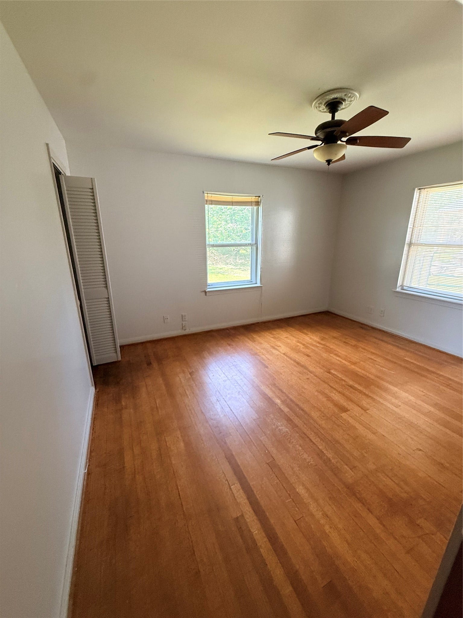 305 Wisteria Street, Lake Jackson, TX 77566 305 Wisteria Street, Lake Jackson, TX 77566
