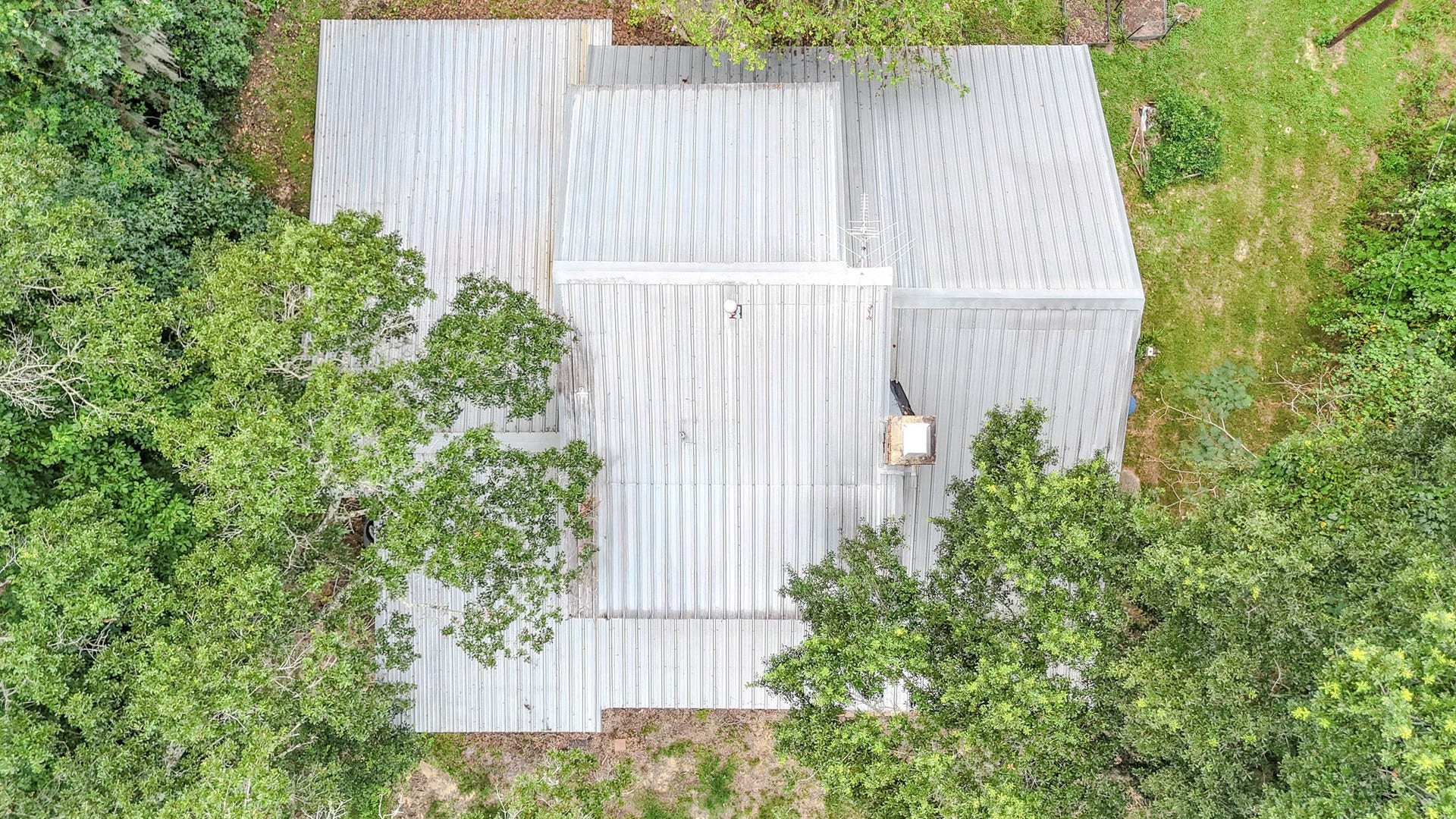 605 Clayton Street, Dayton, TX 77535 605 Clayton Street, Dayton, TX 77535