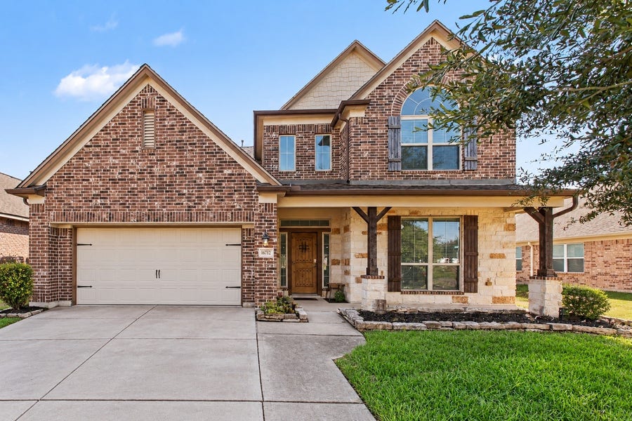Property photo for 16712 Privet Place, Conroe, TX