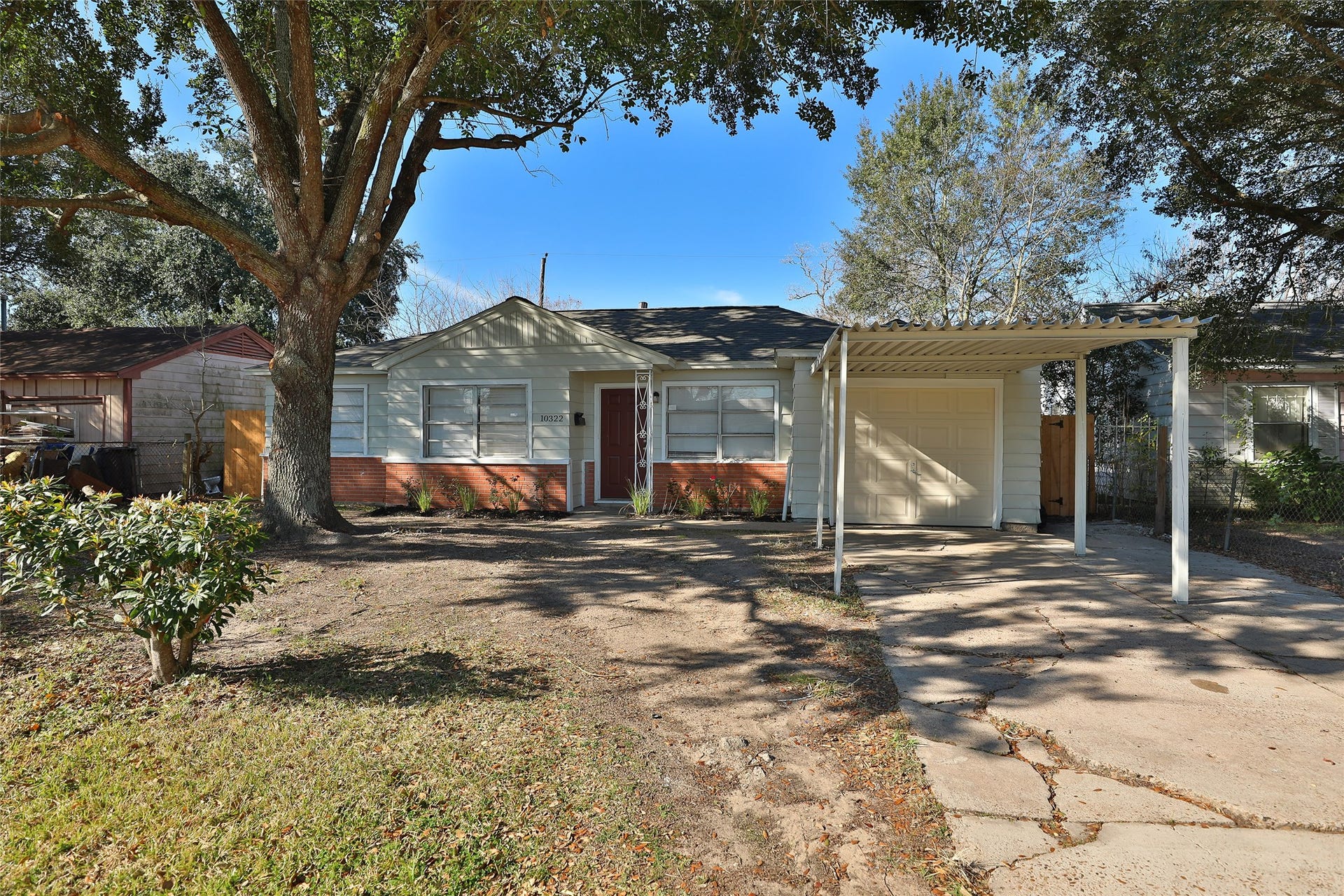 10322 Cathedral Drive, Houston, TX 77051 10322 Cathedral Drive, Houston, TX 77051