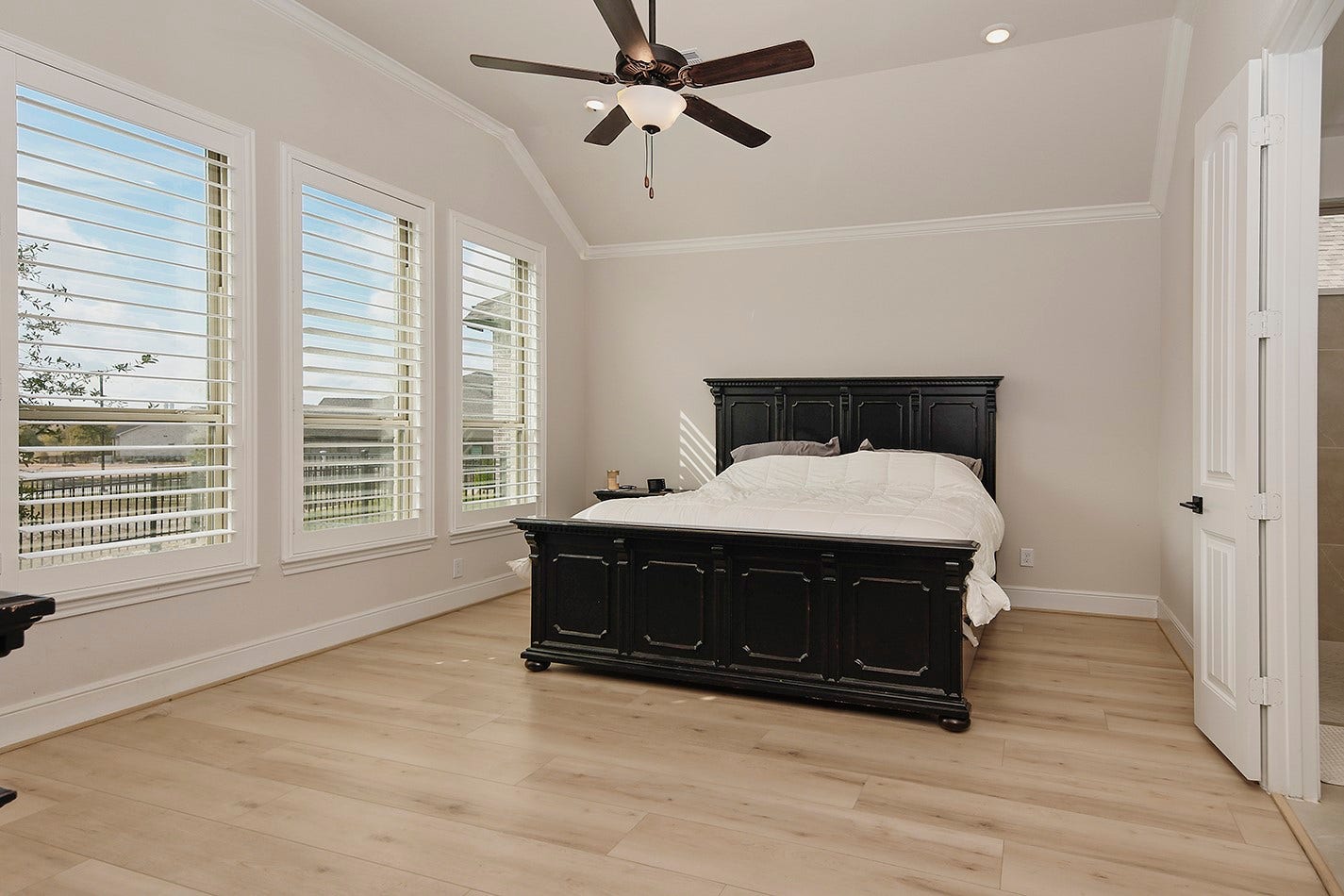 9819 Cobalt Cove, Willis, TX 77318 9819 Cobalt Cove, Willis, TX 77318