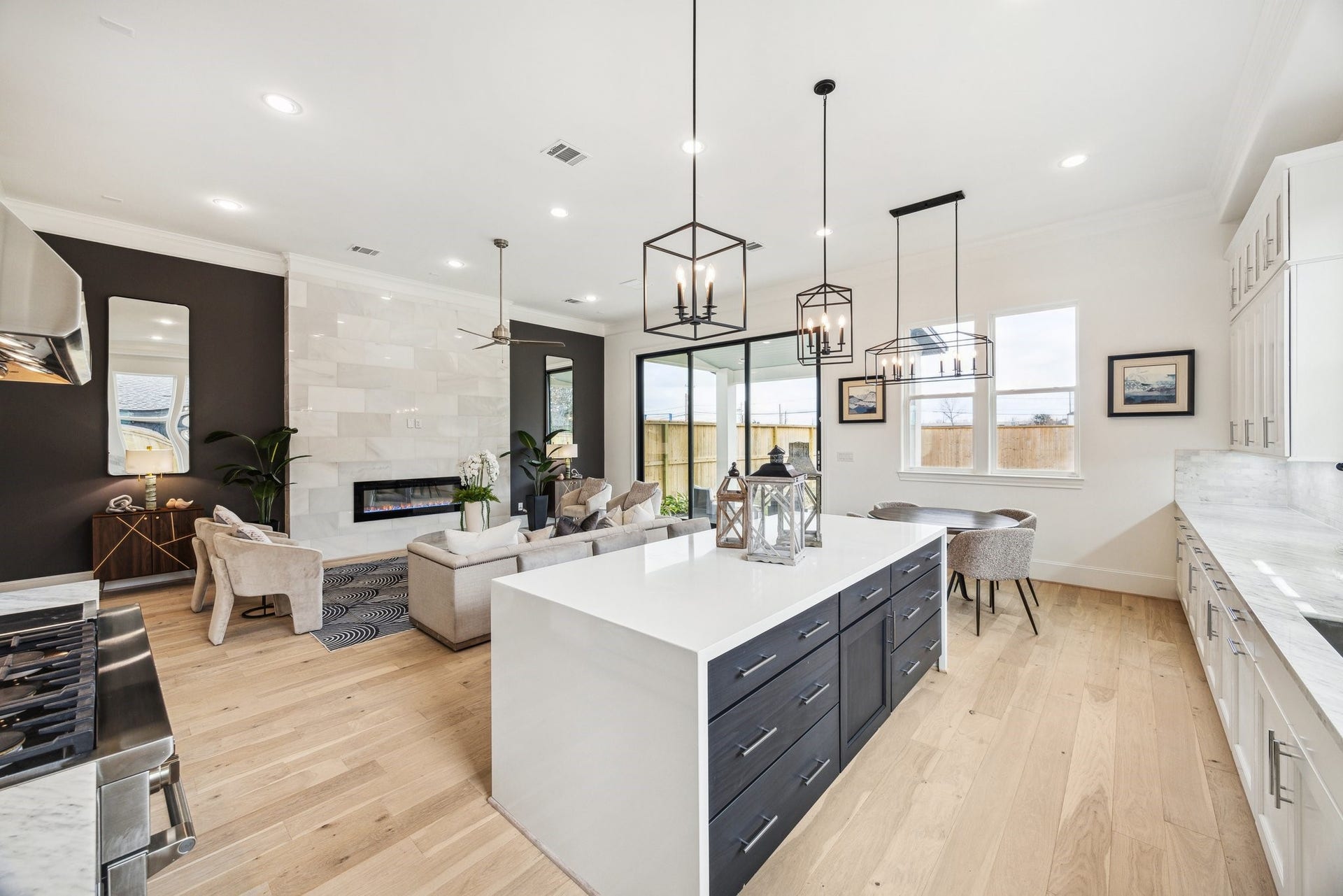 4300 Darsey Street, Bellaire, TX 77401 Representative photo of open concept kitchen/family room from one of builder's previous homes.