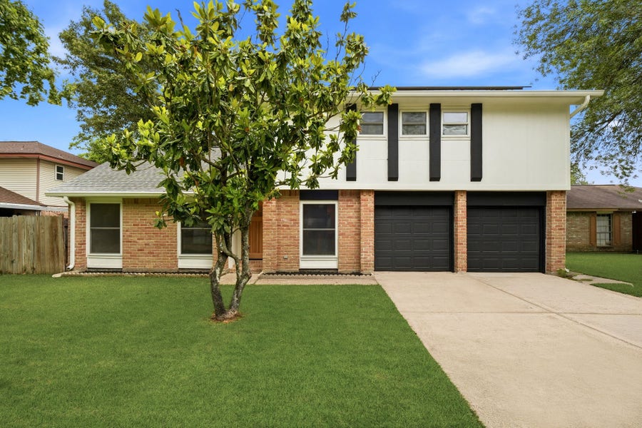 Property photo for 4907 Ripple Creek Drive, Baytown, TX
