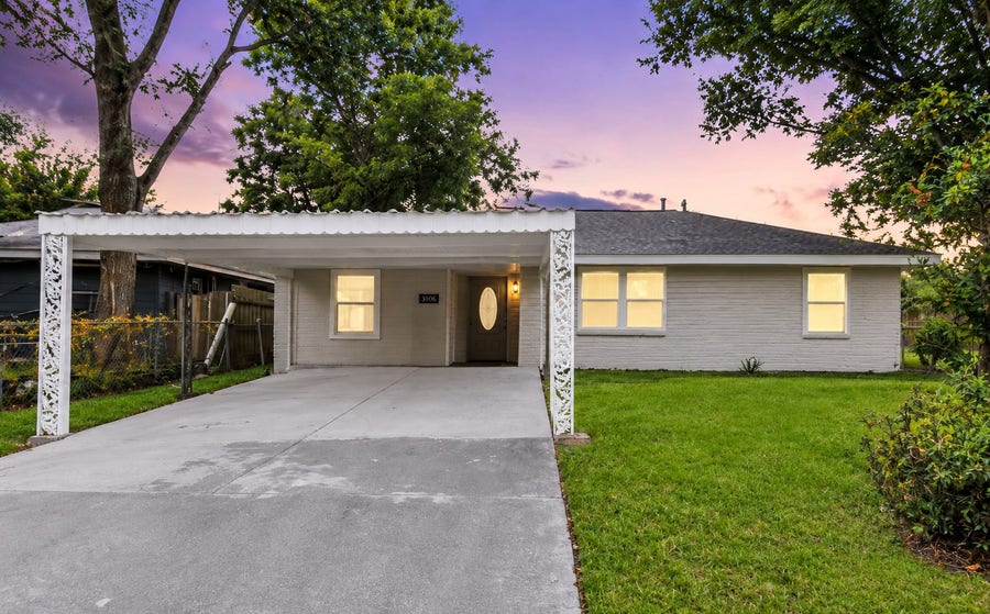 Property photo for 3106 Sunnydale Drive, Houston, TX