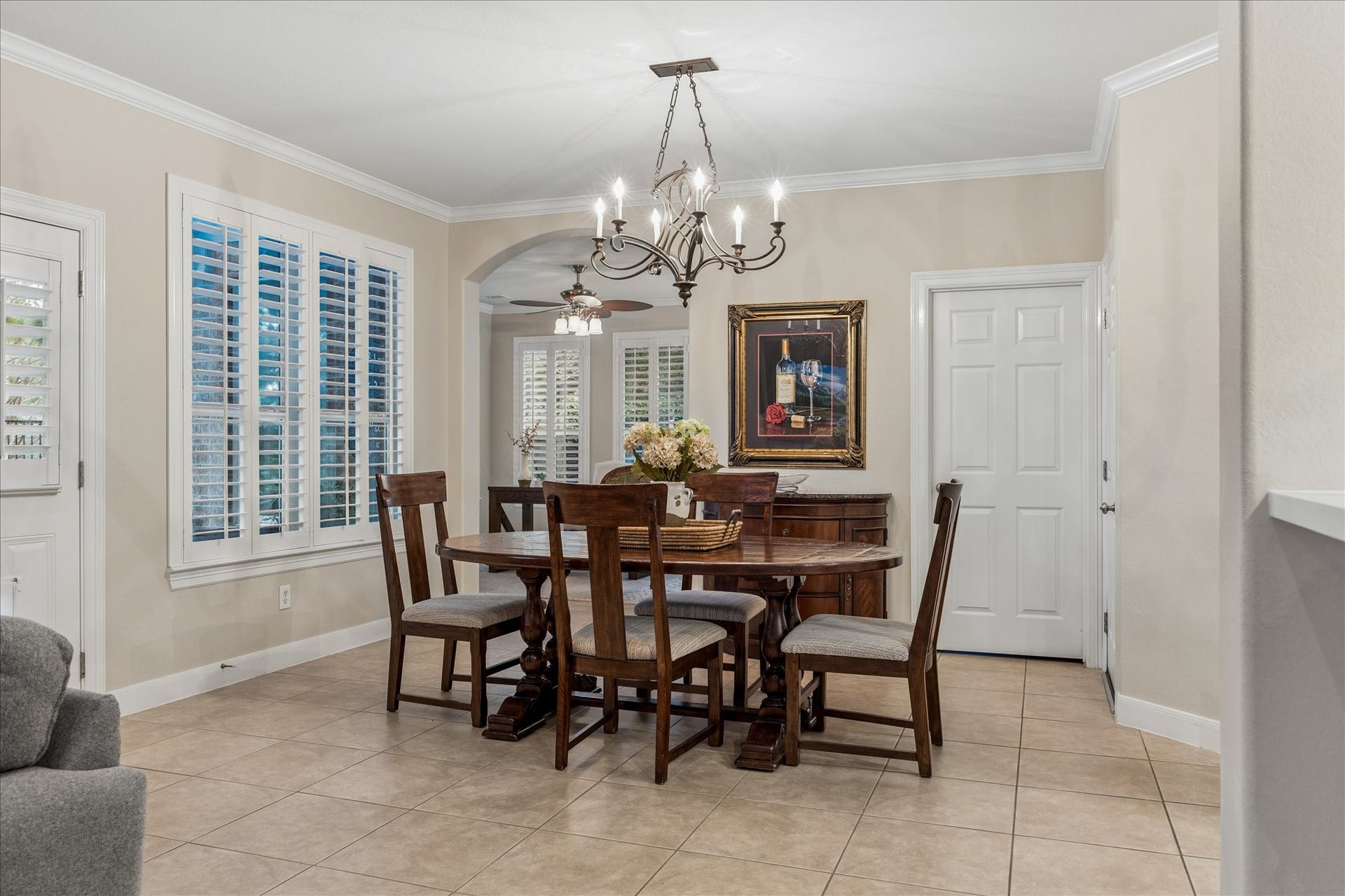 For more casual dining, the breakfast area connects the home to the garage, laundry room, study, and access to the backyard covered patio.