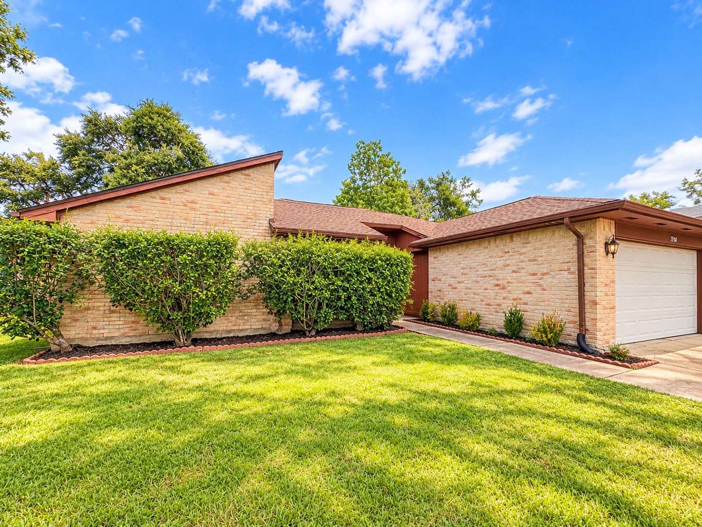 1714 Grand Park Drive, Missouri City, TX 77489 1714 Grand Park Drive, Missouri City, TX 77489