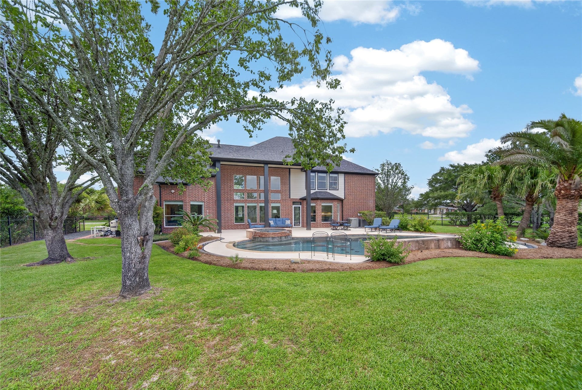8826 Crown Jewel Drive, Richmond, TX 77469 Sip morning coffee on the covered patio as you listen to your favorite Podcast or mix up your routine and grill breakfast sausages for the entire family to enjoy.
