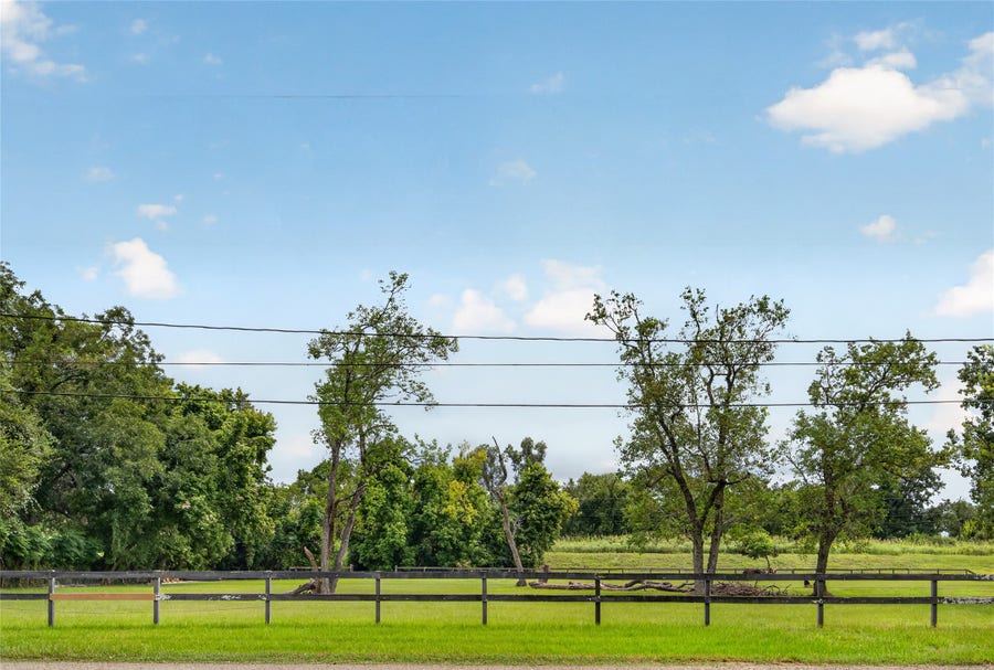 Property photo for TBD Michael Wayne Road, Rosharon, TX