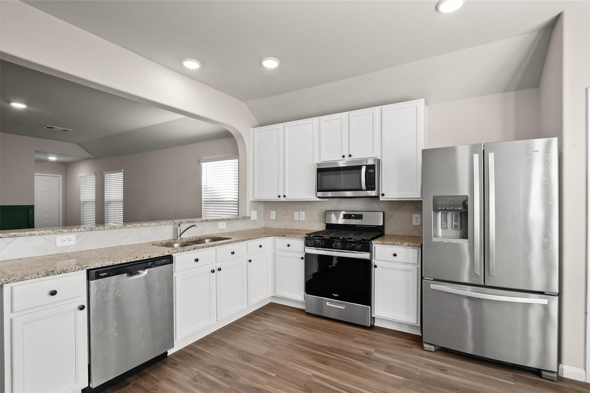 3816 Dyl Smitty Drive, Conroe, TX 77301 3816 Dyl Smitty Drive, Conroe, TX 77301