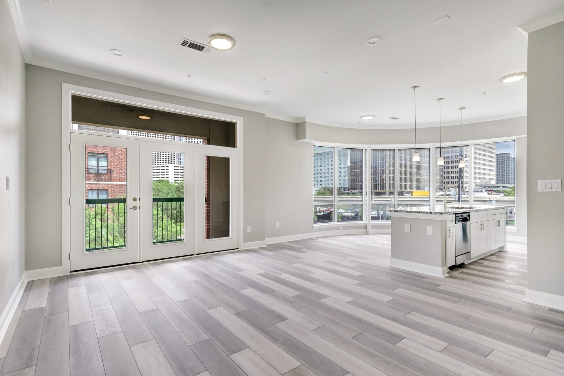 300 St Joseph Parkway, #212, Houston, TX 77002 OK! I can live here! Gorgeous updates with amazing views and open floor plan!