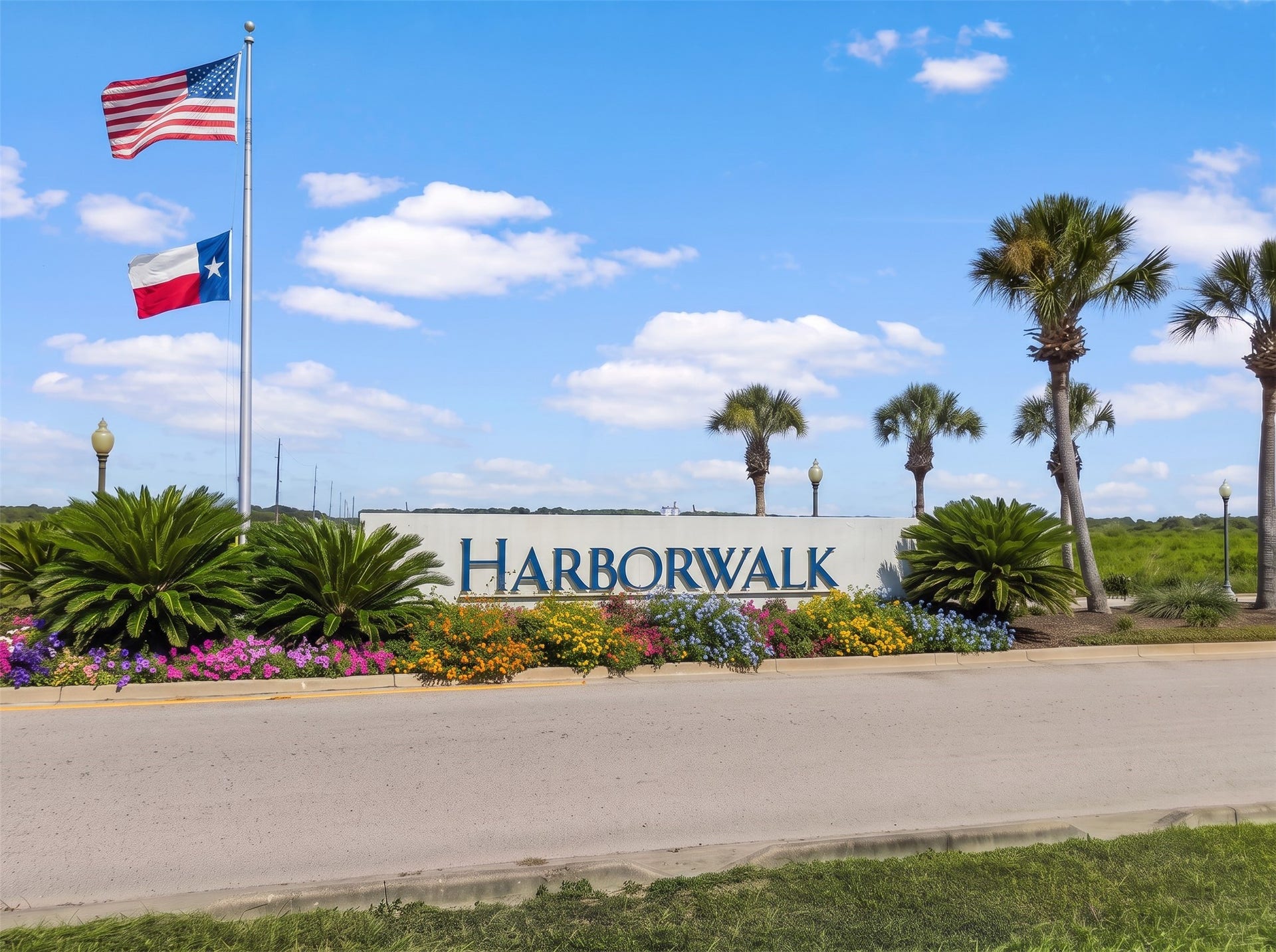 49 Shell Key, Hitchcock, TX 77563 Harborwalk is a 550 acre master planned waterfront community featuring 4+ miles of private canals.
