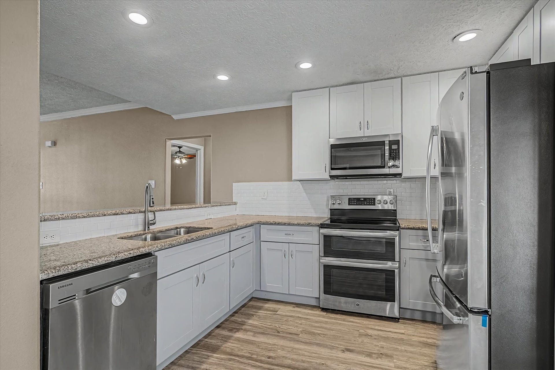 3084 County Road 855b Road, Alvin, TX 77511