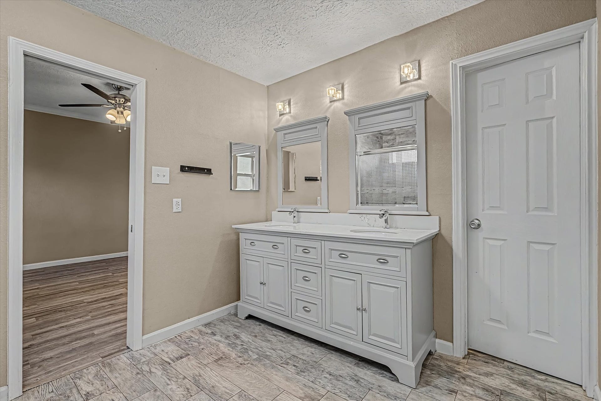 3084 County Road 855b Road, Alvin, TX 77511
