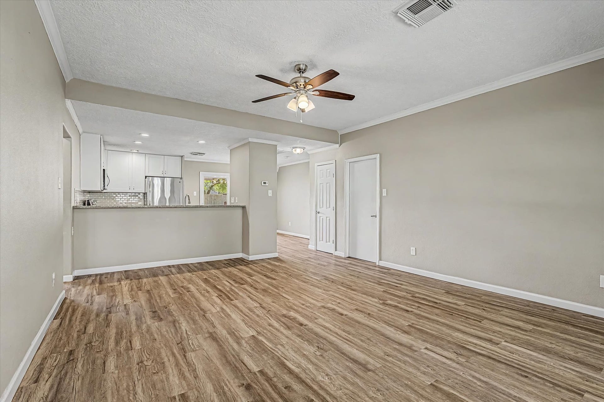 3084 County Road 855b Road, Alvin, TX 77511