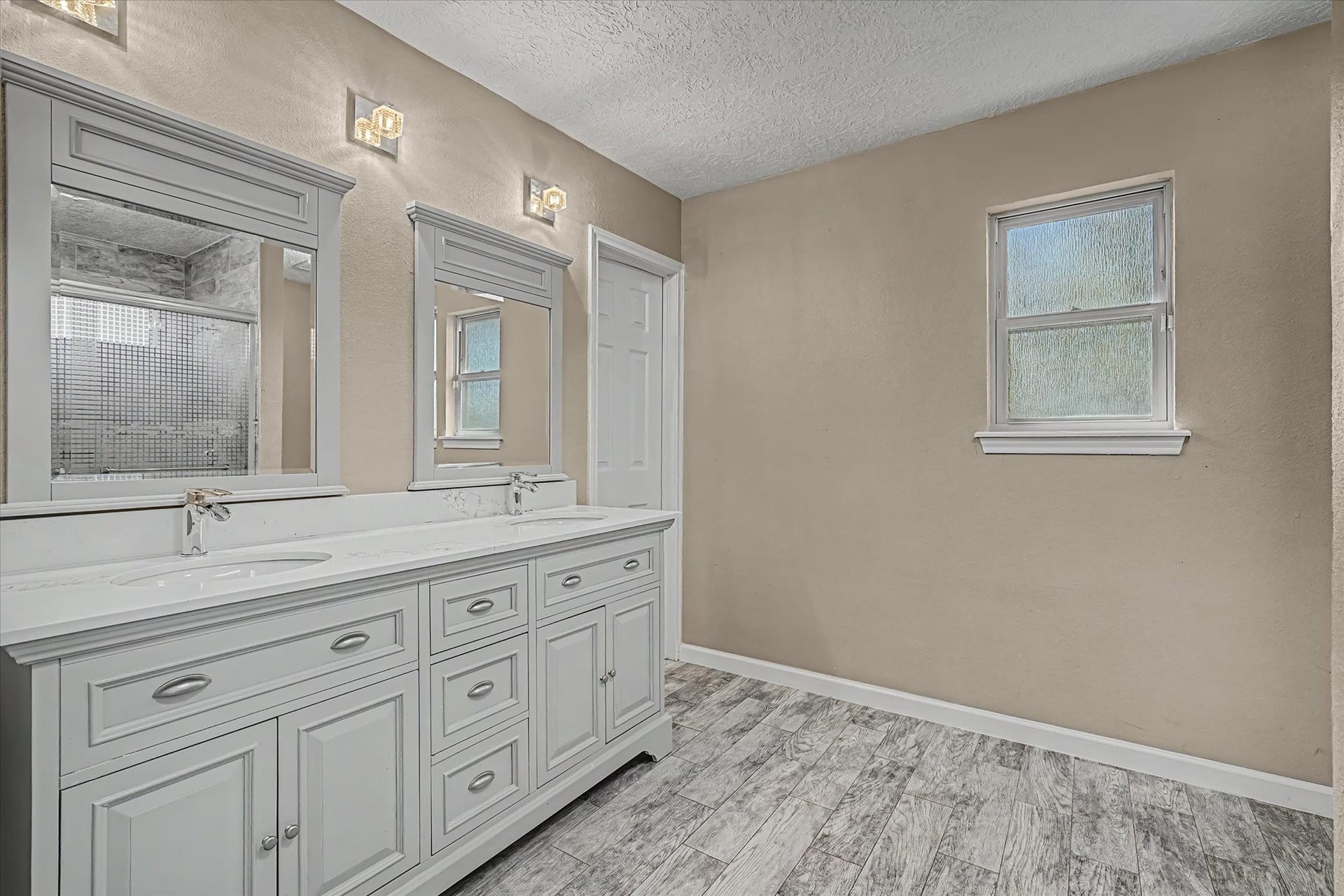 3084 County Road 855b Road, Alvin, TX 77511
