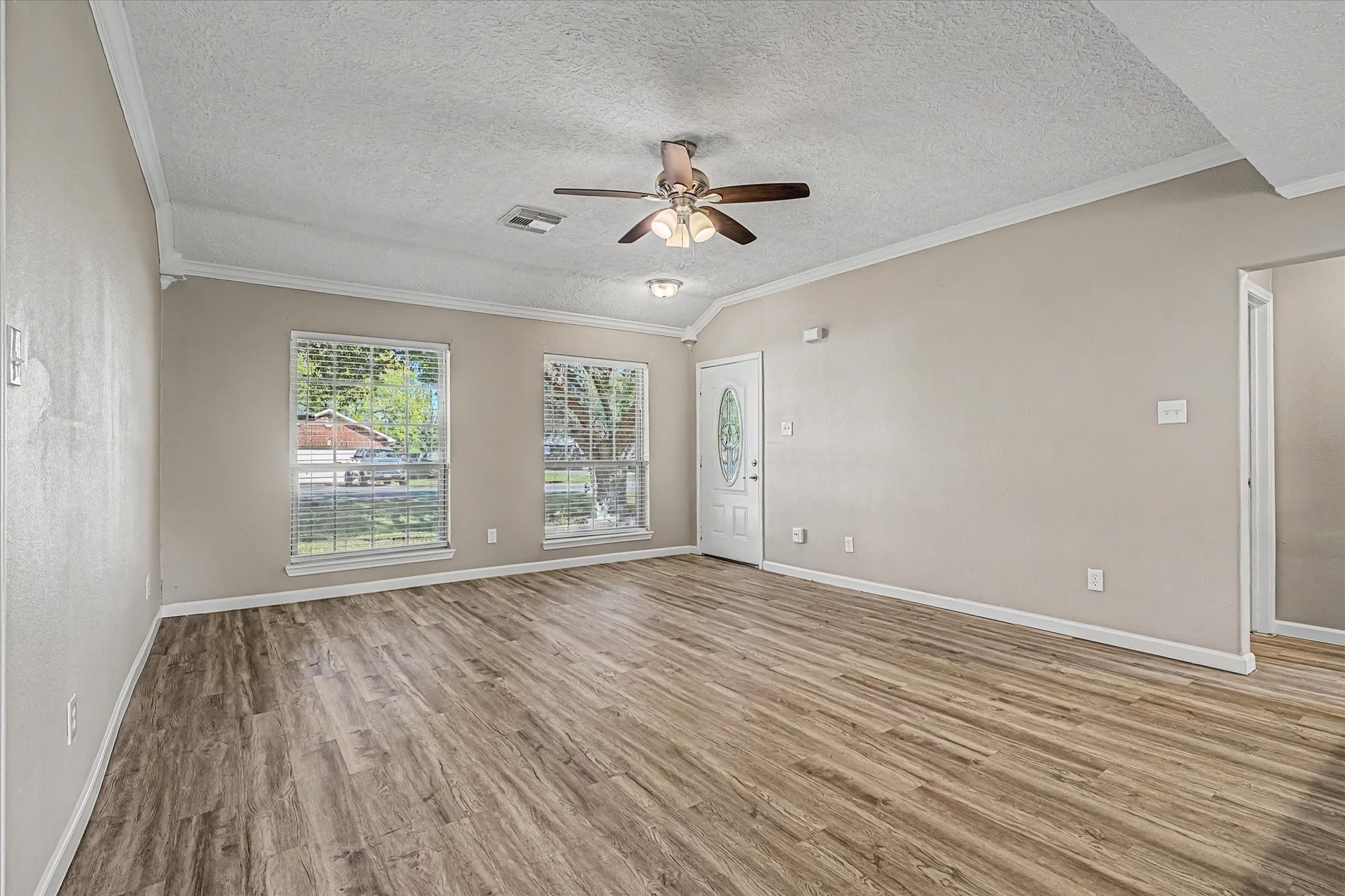 3084 County Road 855b Road, Alvin, TX 77511