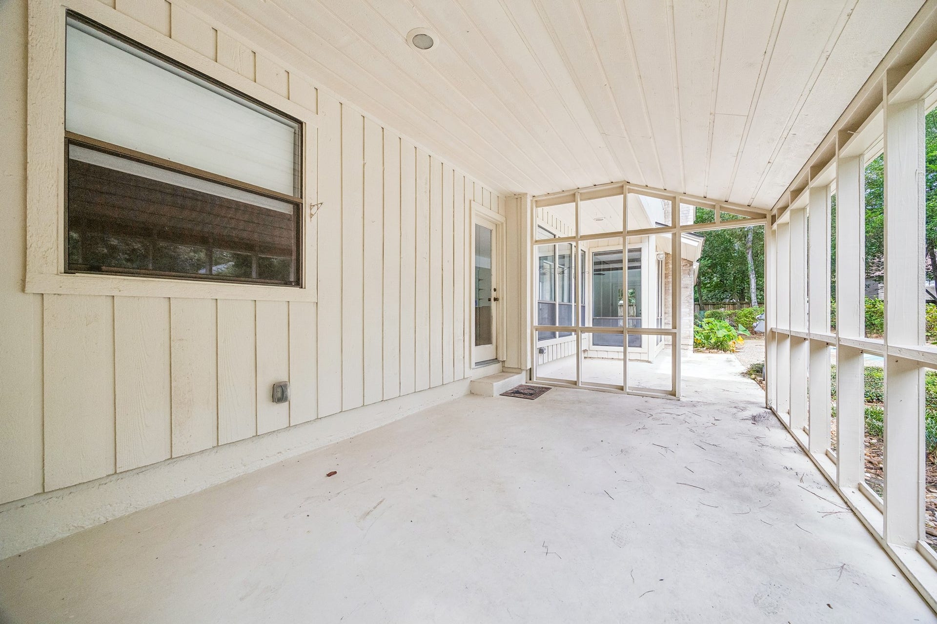 2310 Mill Lake Drive, Kingwood, TX 77339 2310 Mill Lake Drive, Kingwood, TX 77339