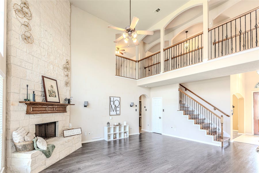 Property photo for 602 River Delta Lane, Rosenberg, TX