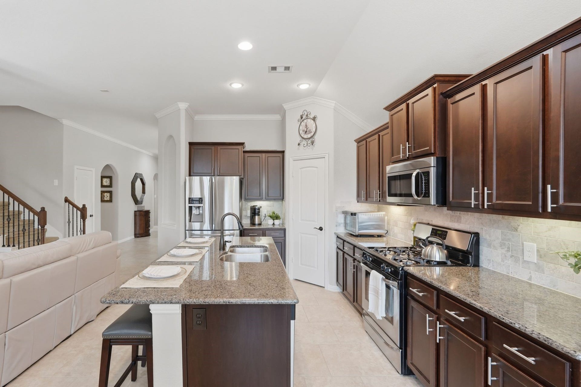 Never miss a moment of the action from the kitchen or living area!