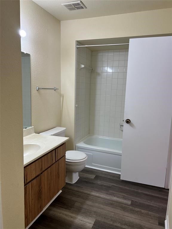 16111 Aspenglen Drive, #206, Houston, TX 77084 16111 Aspenglen Drive, #206, Houston, TX 77084