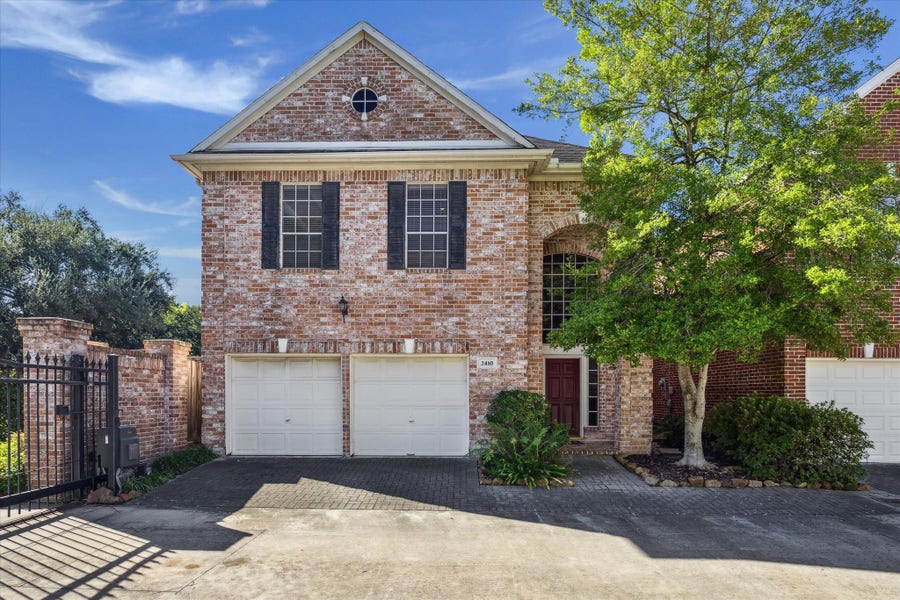 Property photo for 2410 Briar Ridge Drive, Houston, TX